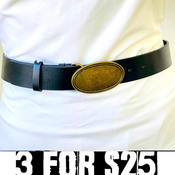 - Accessories - BLACK BELT Small simple basic oval gold toned buckle casual everyday wear 3/$25